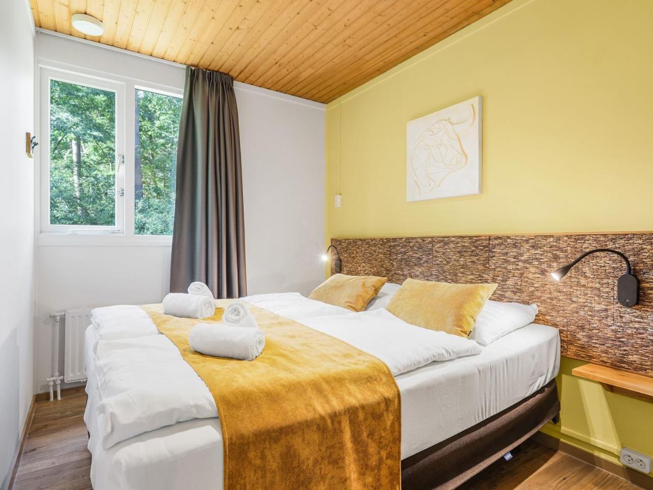 Luxury 4-Person Bungalow In The Holiday Park Landal Twenhaarsveld Holten Zimmer foto